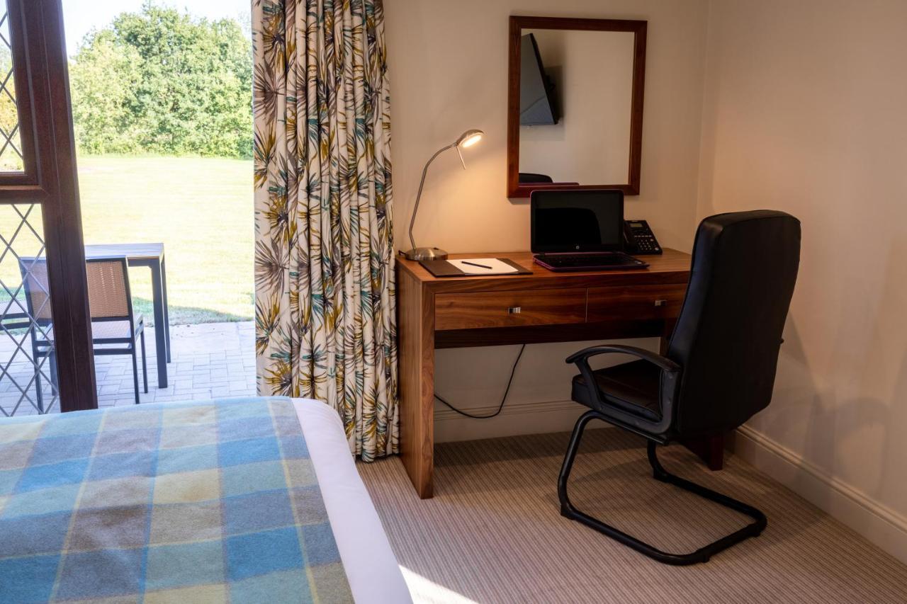 Stirrups Hotel Bracknell Dış mekan fotoğraf