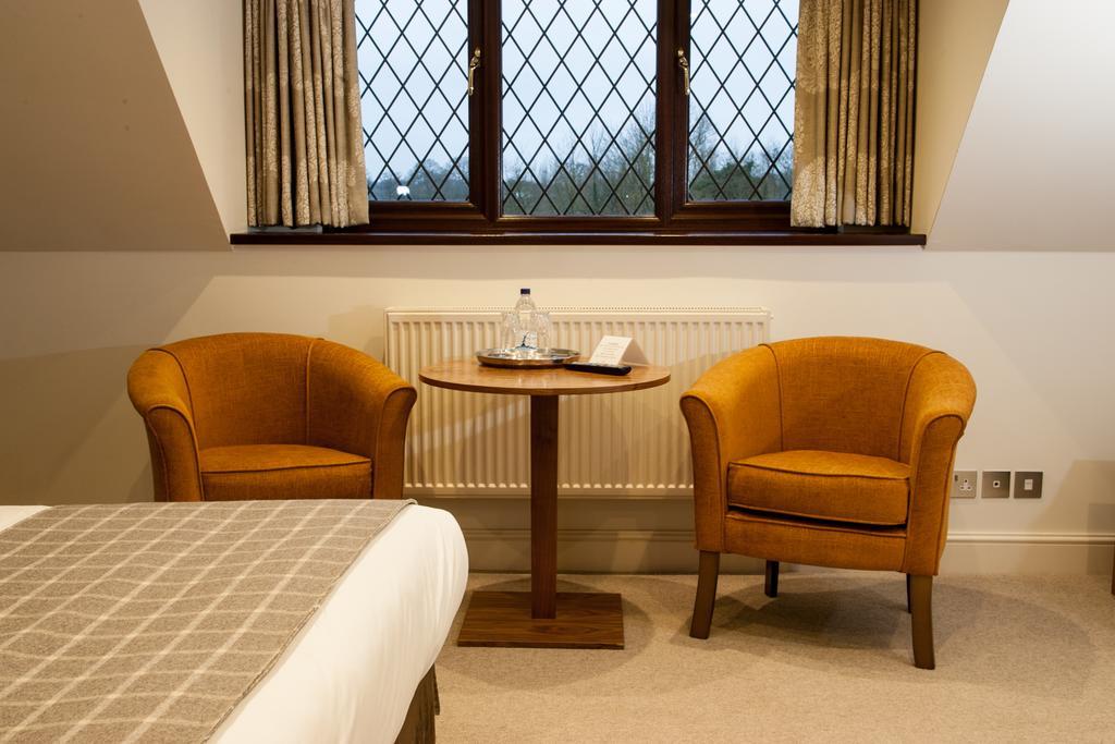 Stirrups Hotel Bracknell Dış mekan fotoğraf