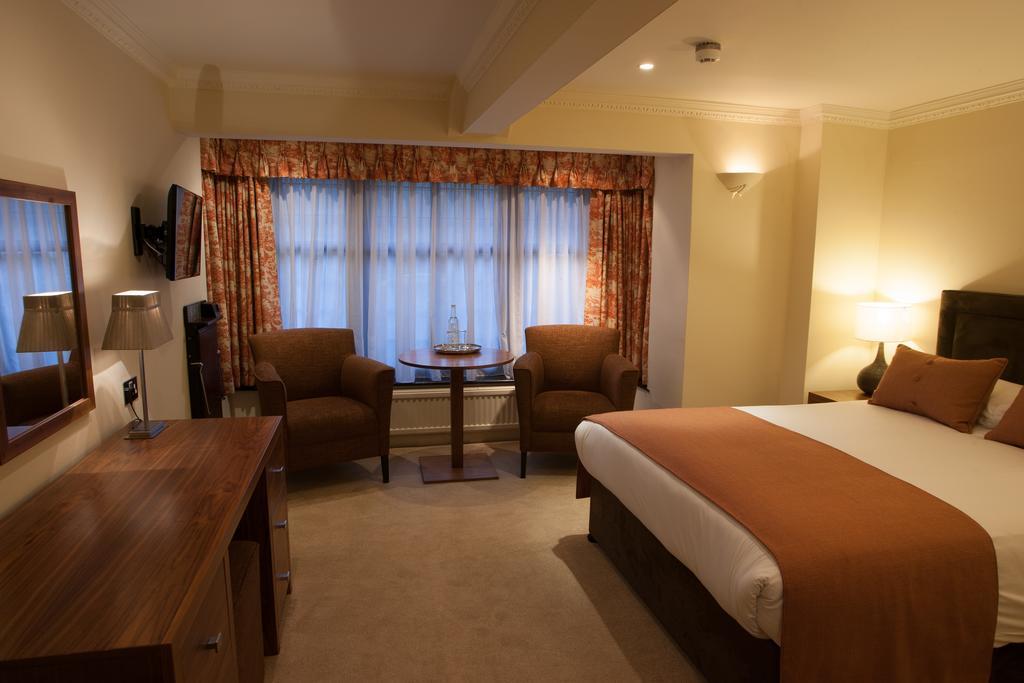 Stirrups Hotel Bracknell Dış mekan fotoğraf